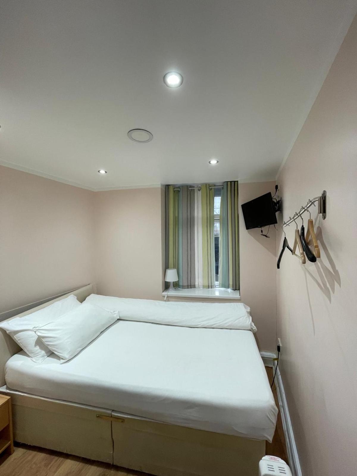 Accommodation Plus London Exterior photo